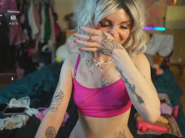 Dia-Angel's BongaCams show and profile