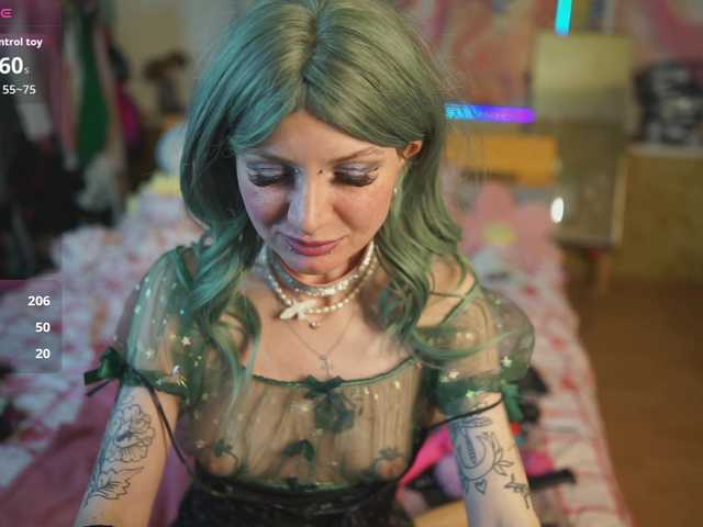 Dia-Angel's BongaCams show and profile