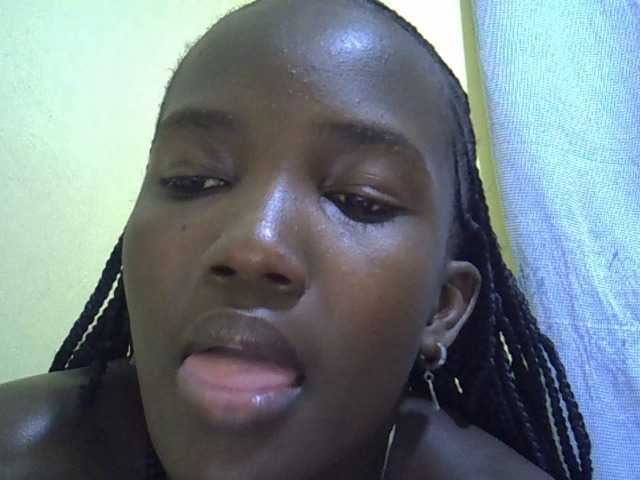 Quinter_sasha webcam bongacams model stream image