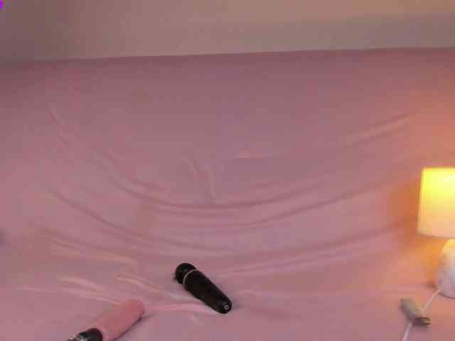 Karame11 webcam