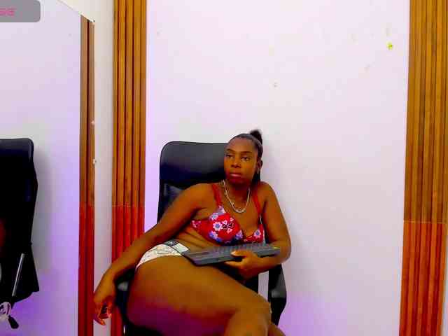 Saraah-joness webcam