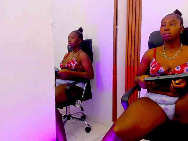 Saraah-joness webcam