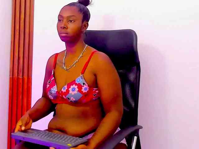 Saraah-joness webcam