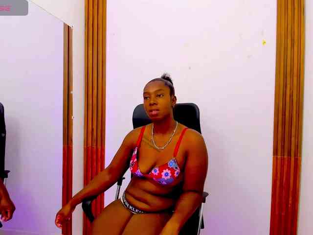 Saraah-joness webcam