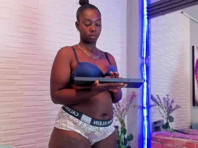 Saraah-joness webcam