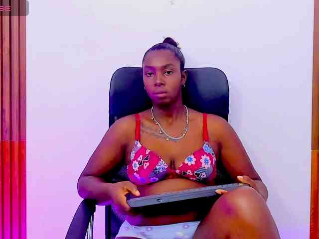 Saraah-joness webcam