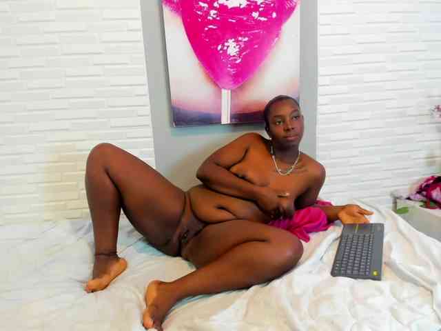 Saraah-joness webcam