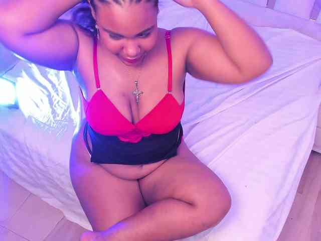 PrettyPoisonx Live Webcam on BongaCams