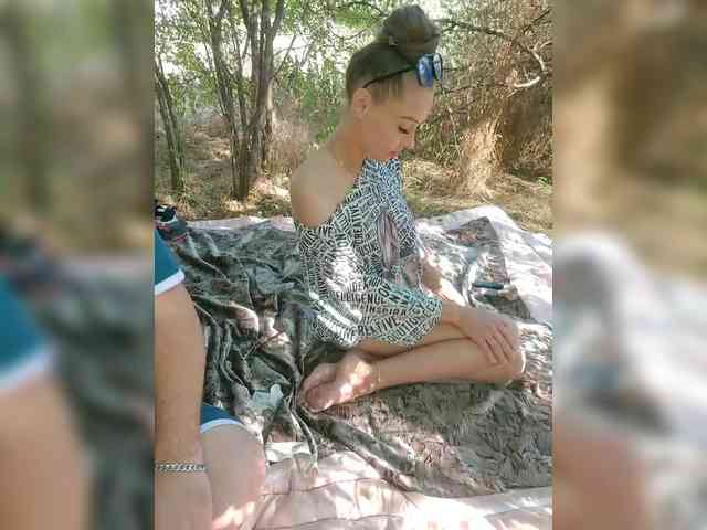 strip chat adult SkyXS