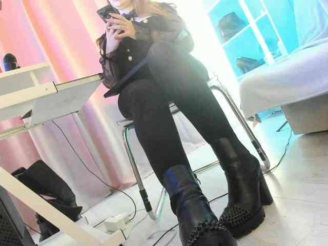 Cruel_Siren webcam