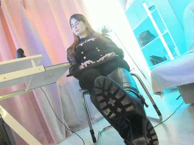 Cruel_Siren webcam