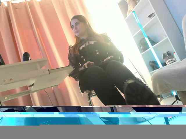 Cruel_Siren webcam