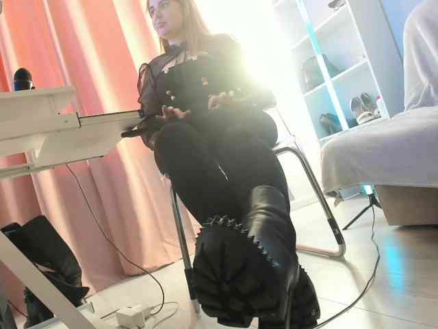 Cruel_Siren webcam