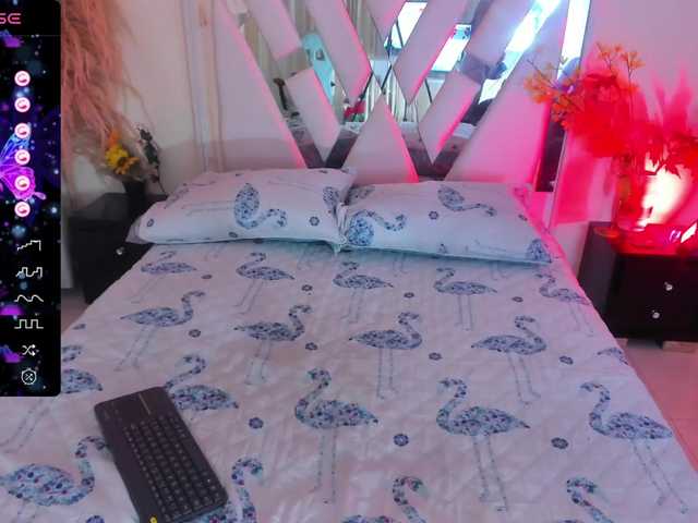  angelic-allen chat room