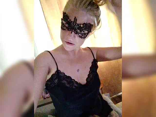 free strip chat LiSA69-mur