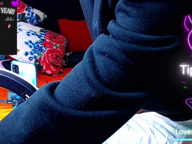 TEAMO2000's BongaCams show and profile