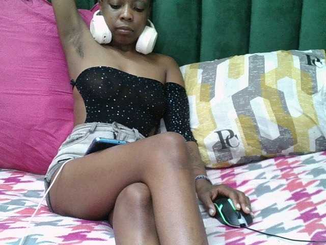 Naughty_NubianEmpress webcam bongacams model stream image