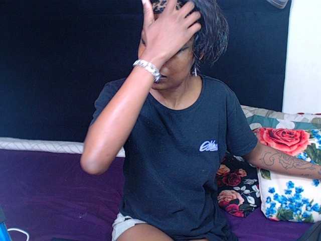 TEAMO2000's BongaCams show and profile