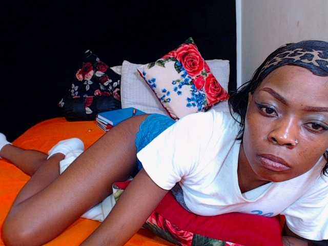 TEAMO2000's BongaCams show and profile