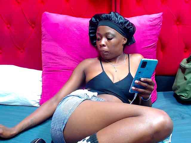 Teamo_AriesEmpress webcam