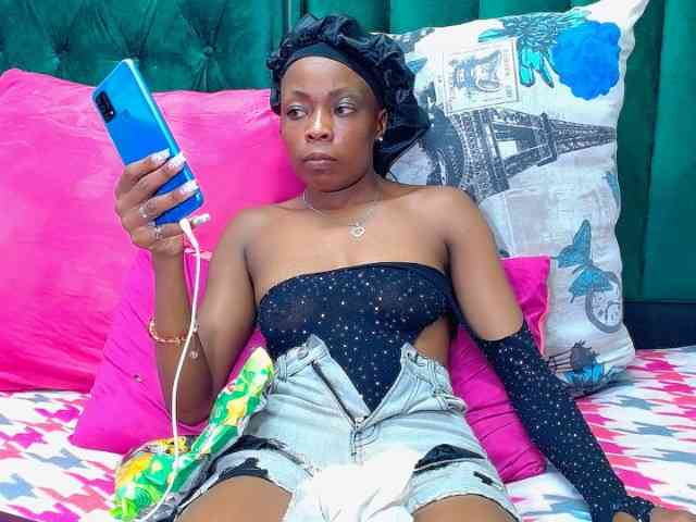 Naughty_NubianEmpress webcam