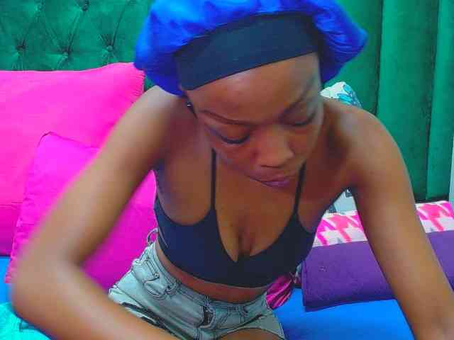 Naughty_NubianEmpress webcam