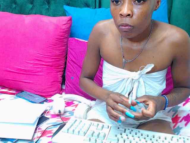 Teamo_AriesEmpress webcam