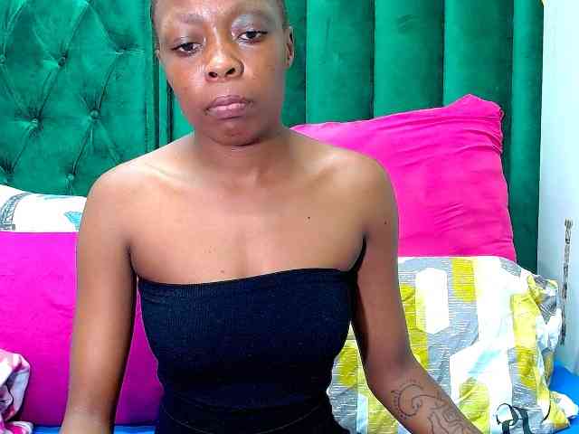 Naughty_NubianEmpress webcam