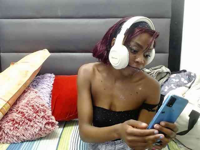 Teamo_AriesEmpress webcam