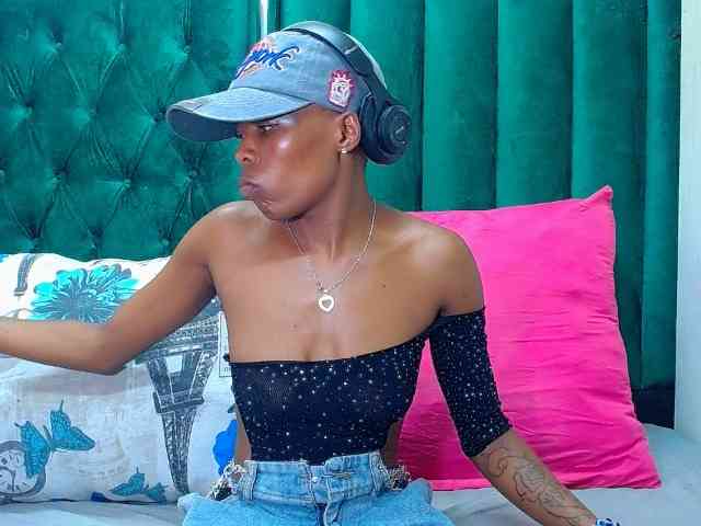 Naughty_NubianEmpress webcam