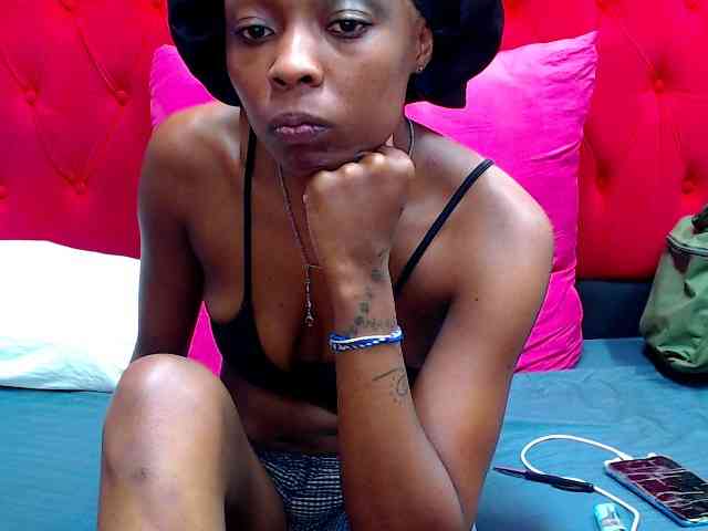 Teamo_AriesEmpress webcam