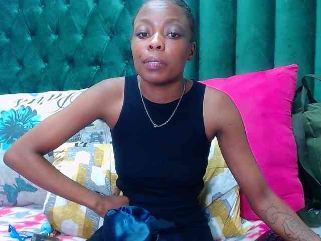 Teamo_AriesEmpress webcam