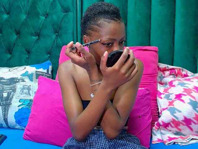 Naughty_NubianEmpress webcam