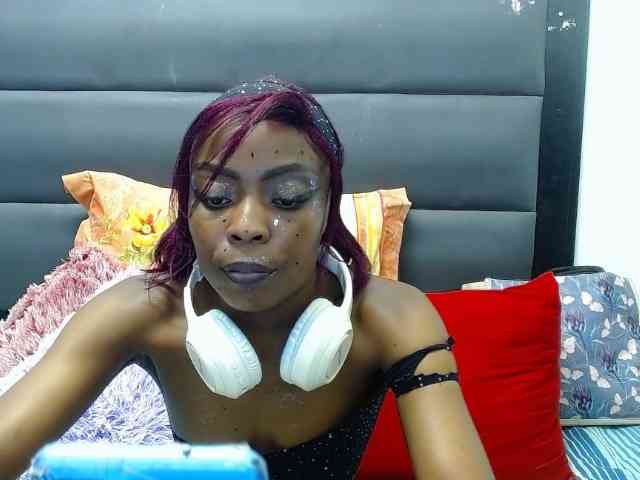 Teamo_AriesEmpress webcam