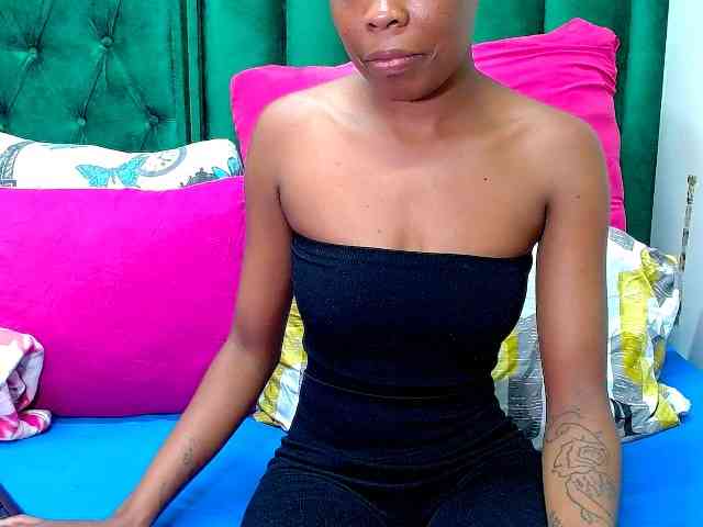 Naughty_NubianEmpress webcam