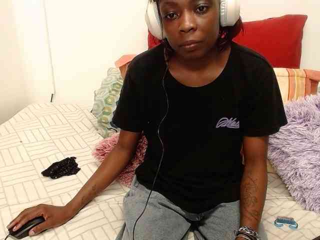 Teamo_AriesEmpress webcam