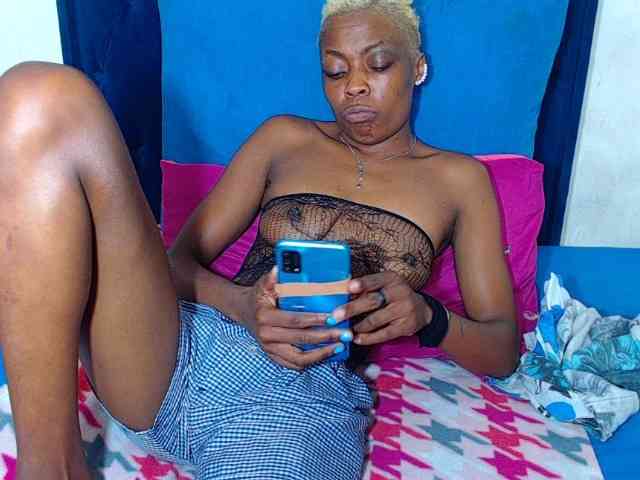 Teamo_AriesEmpress webcam