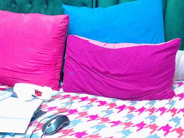 Teamo_AriesEmpress webcam