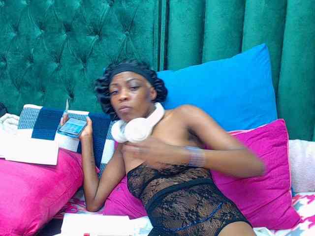 Teamo_AriesEmpress webcam