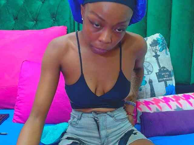 Naughty_NubianEmpress webcam