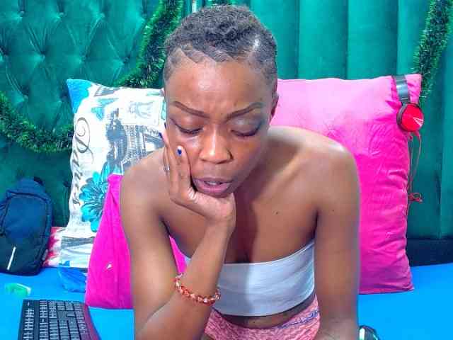 Naughty_NubianEmpress webcam