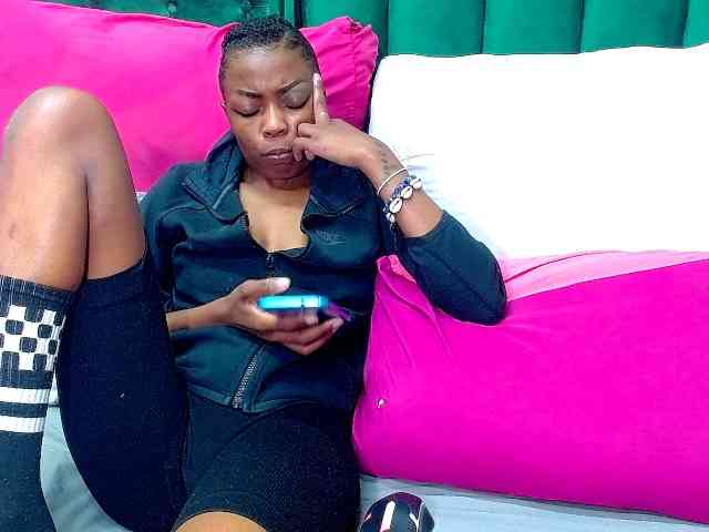 Naughty_NubianEmpress