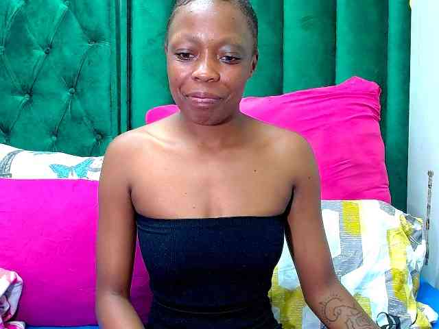 Naughty_NubianEmpress webcam