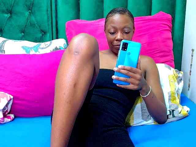 Naughty_NubianEmpress webcam