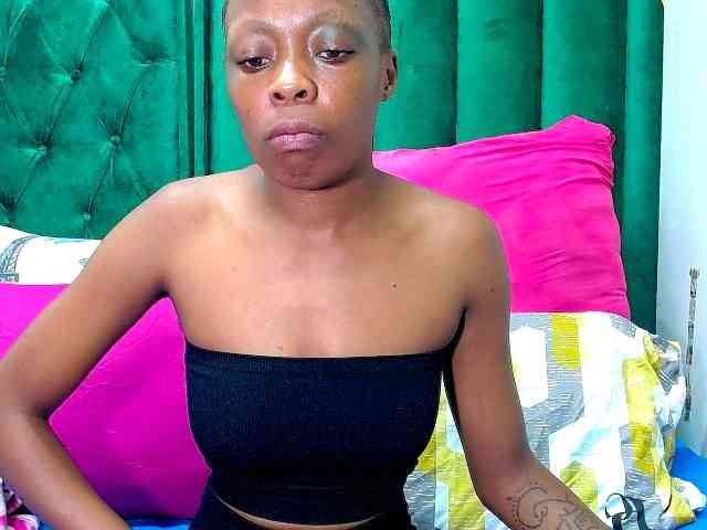 Naughty_NubianEmpress webcam