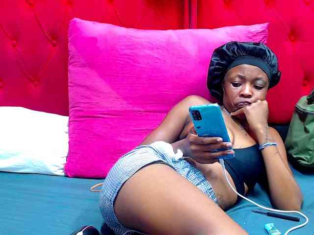 Teamo_AriesEmpress webcam