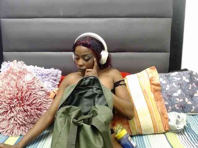 Teamo_AriesEmpress webcam