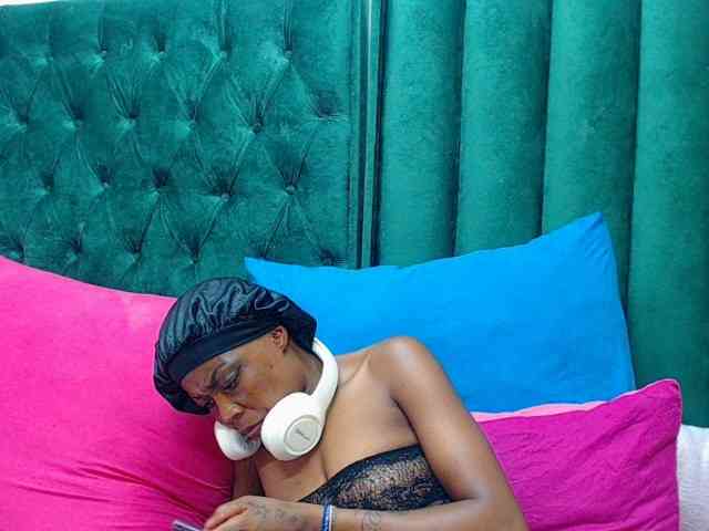 Teamo_AriesEmpress webcam