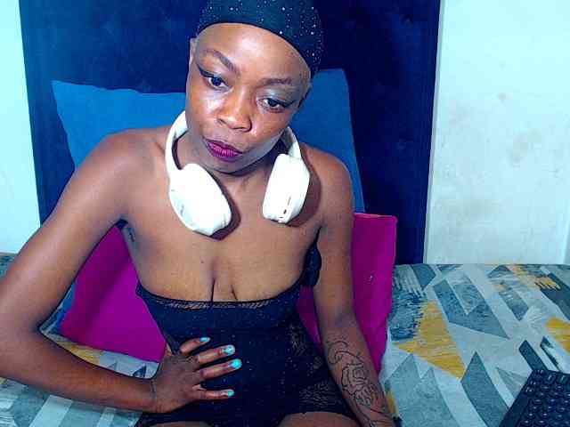 Teamo_AriesEmpress webcam