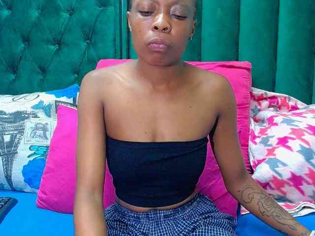 Naughty_NubianEmpress webcam